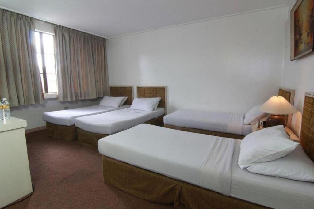 Hotel Supreme Baguio City Екстериор снимка