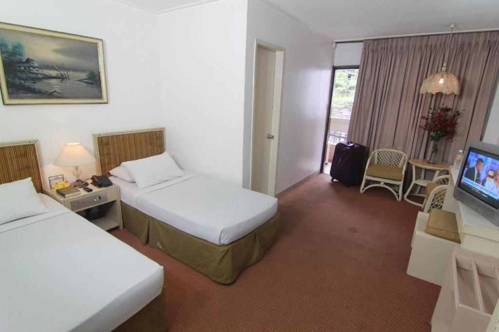 Hotel Supreme Baguio City Екстериор снимка
