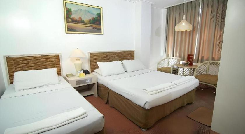 Hotel Supreme Baguio City Екстериор снимка